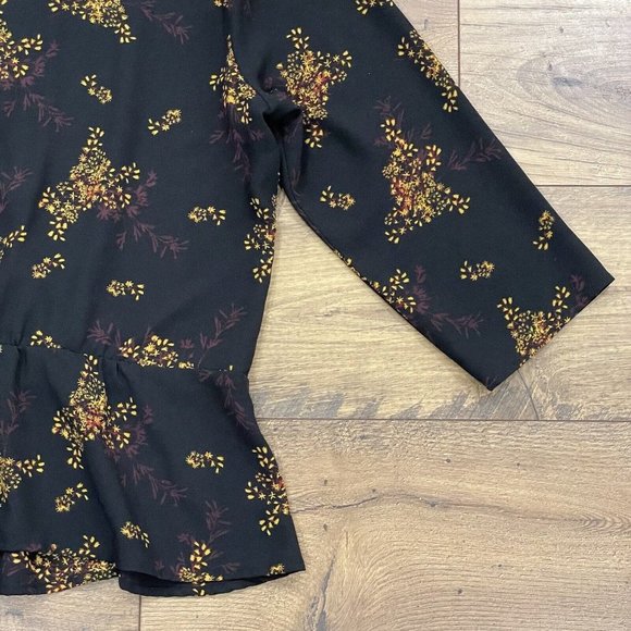 1. STATE Top Womens L Wild Country Blooms Peplum Blouse Wrap Floral V-Neck Black - Picture 12 of 14